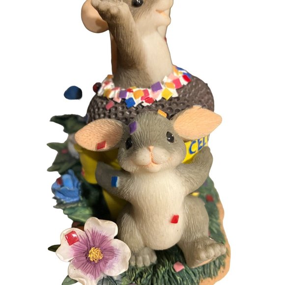 Charming Tails FRIENDSHIP IS THE REASON TO CELEBRATE 10 Years Special Event - Picture 4 of 14